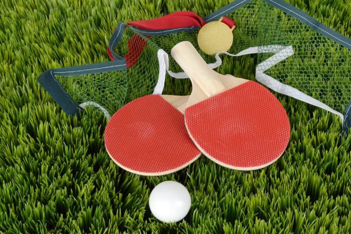 Torneo di ping pong all' aperto